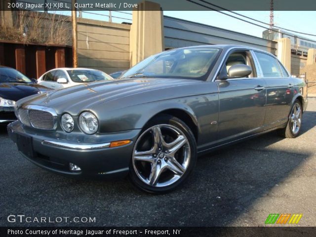 2006 Jaguar XJ XJ8 L in Quartz Metallic