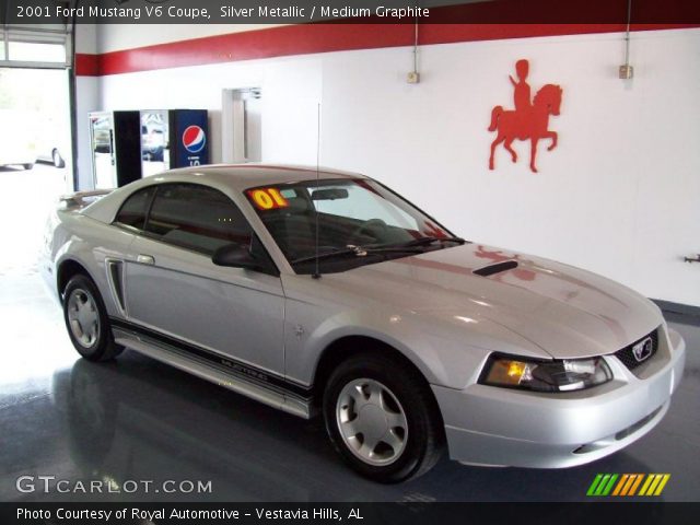 2001 Ford Mustang V6 Coupe in Silver Metallic