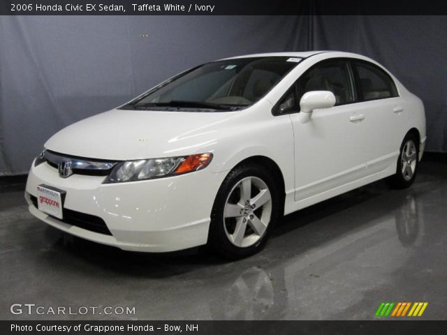 2006 Honda Civic EX Sedan in Taffeta White
