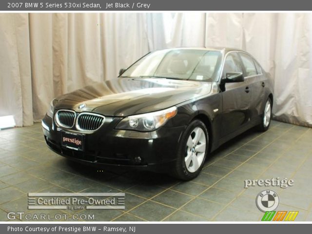 2007 BMW 5 Series 530xi Sedan in Jet Black