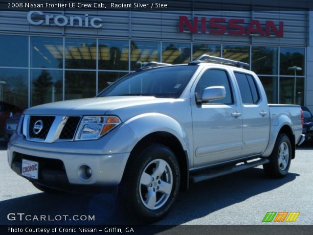 2008 Nissan Frontier LE Crew Cab in Radiant Silver