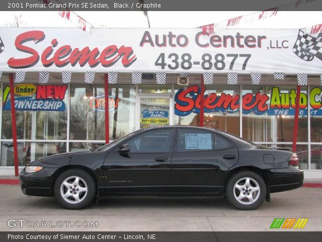 2001 Pontiac Grand Prix SE Sedan in Black