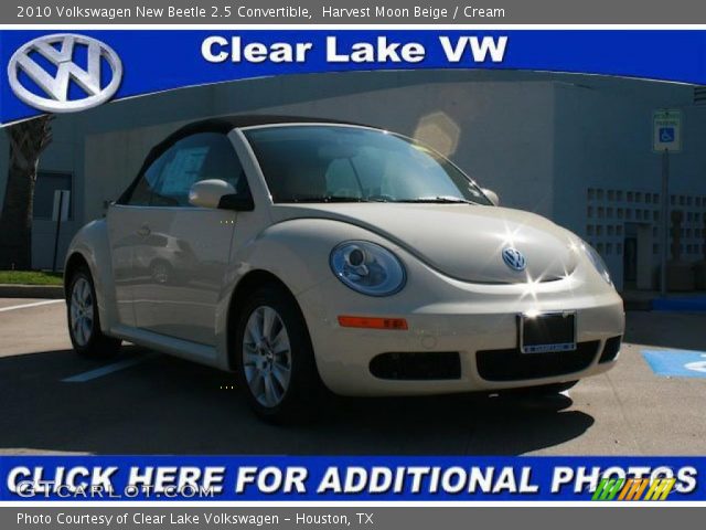 2010 Volkswagen New Beetle 2.5 Convertible in Harvest Moon Beige