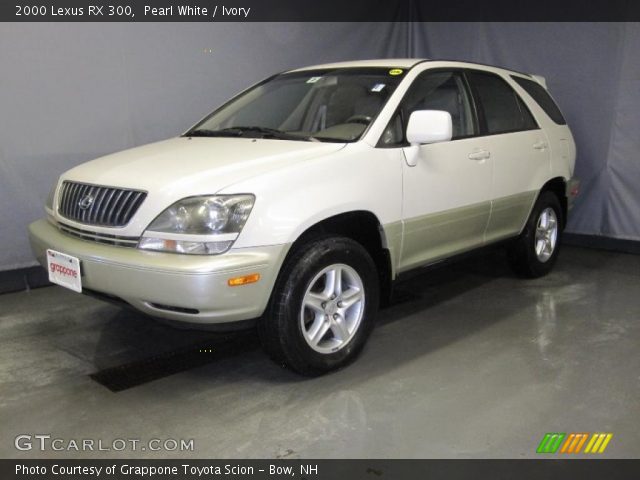 2000 Lexus RX 300 in Pearl White