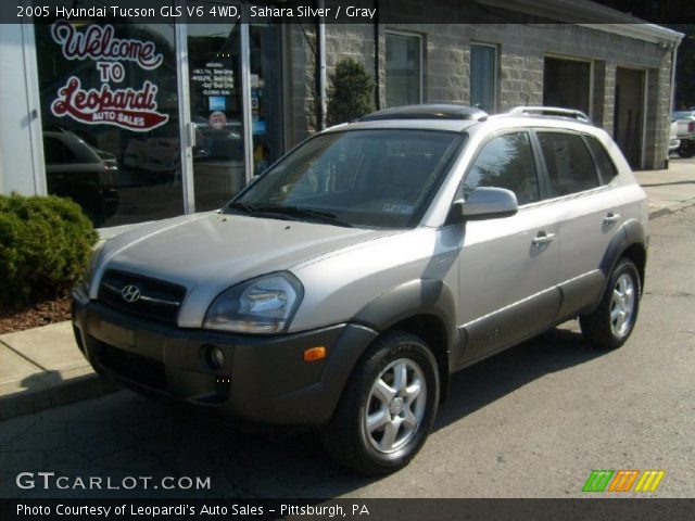 2005 Hyundai Tucson GLS V6 4WD in Sahara Silver