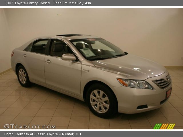 2007 Toyota Camry Hybrid in Titanium Metallic
