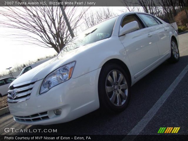 2007 Toyota Avalon XLS in Blizzard White Pearl