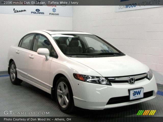 2006 Honda Civic EX Sedan in Taffeta White