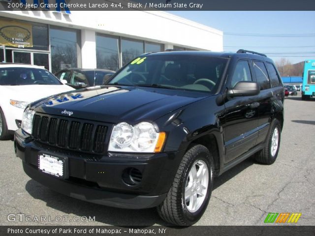 2006 Jeep Grand Cherokee Laredo 4x4 in Black