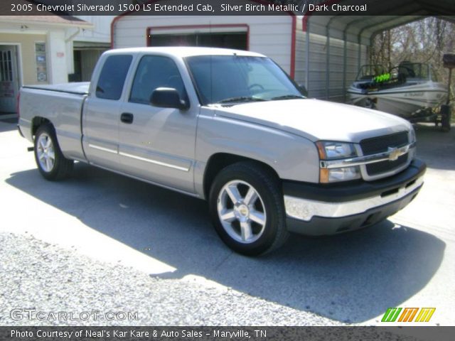 2005 Chevrolet Silverado 1500 LS Extended Cab in Silver Birch Metallic