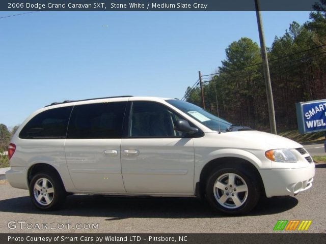 2006 Dodge Grand Caravan SXT in Stone White