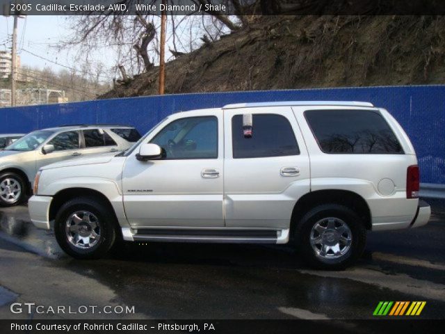 2005 Cadillac Escalade AWD in White Diamond