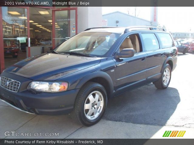 2001 Volvo V70 XC AWD in Midnight Blue
