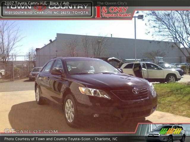 2007 Toyota Camry XLE in Black