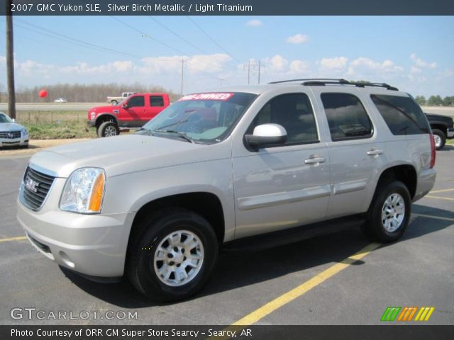 2007 GMC Yukon SLE in Silver Birch Metallic