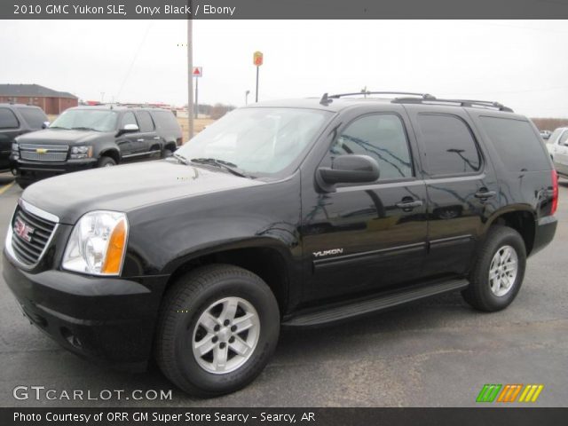 2010 GMC Yukon SLE in Onyx Black