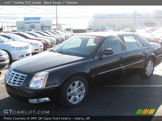 2007 Cadillac DTS Sedan in Black Raven