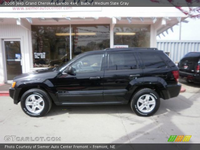 2006 Jeep Grand Cherokee Laredo 4x4 in Black