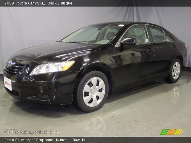 2009 Toyota Camry LE in Black