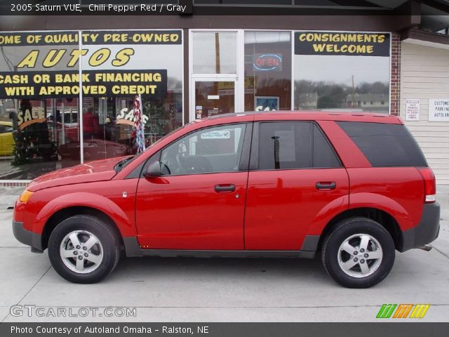 2005 Saturn VUE  in Chili Pepper Red