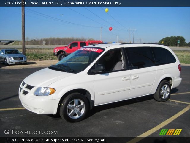 2007 Dodge Grand Caravan SXT in Stone White