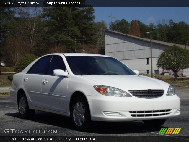 2002 Toyota Camry LE in Super White