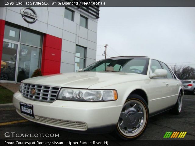 1999 Cadillac Seville SLS in White Diamond