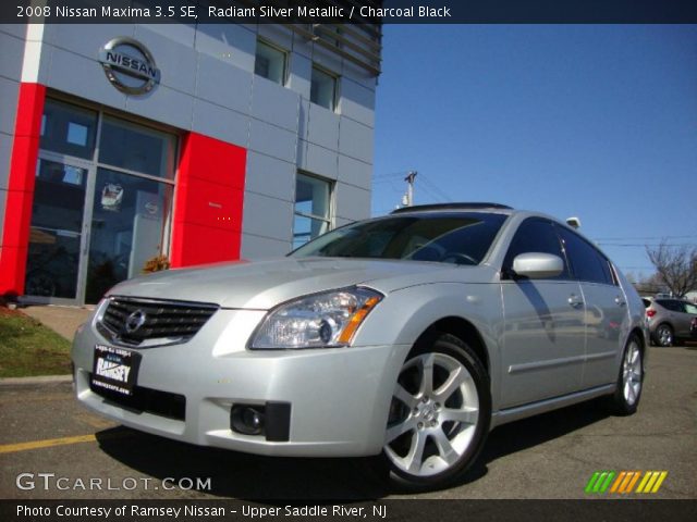 2008 Nissan Maxima 3.5 SE in Radiant Silver Metallic