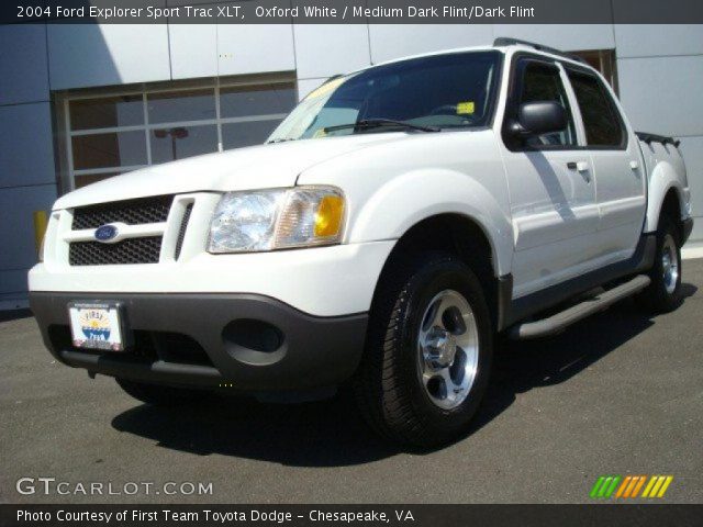 2004 Ford Explorer Sport Trac XLT in Oxford White