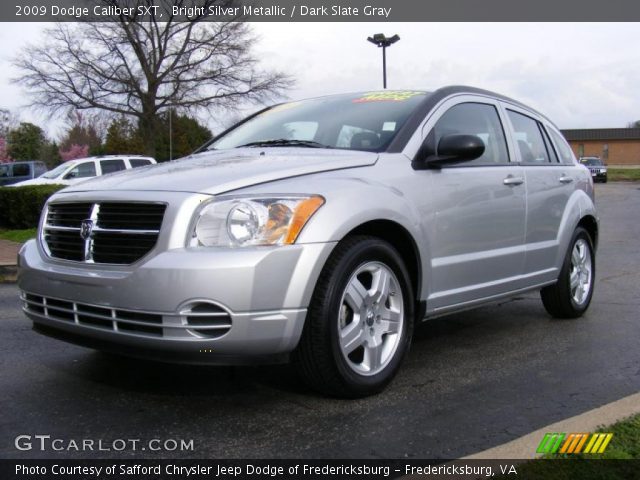 2009 Dodge Caliber SXT in Bright Silver Metallic