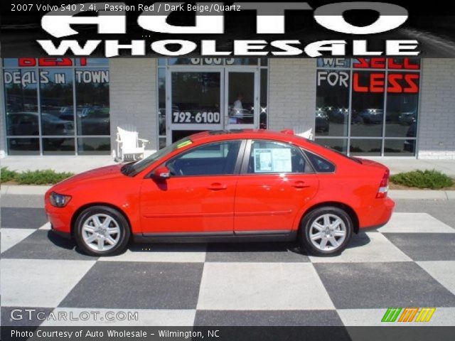2007 Volvo S40 2.4i in Passion Red