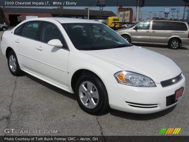 2009 Chevrolet Impala LT in White