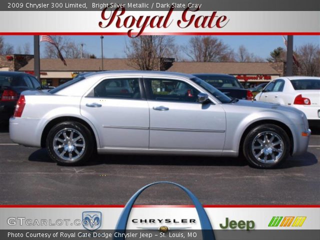 2009 Chrysler 300 Limited in Bright Silver Metallic