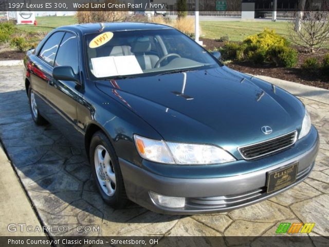 1997 Lexus ES 300 in Wood Land Green Pearl