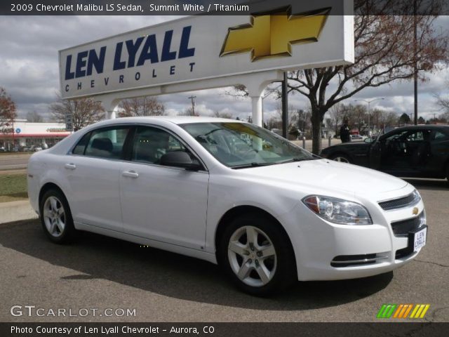 2009 Chevrolet Malibu LS Sedan in Summit White