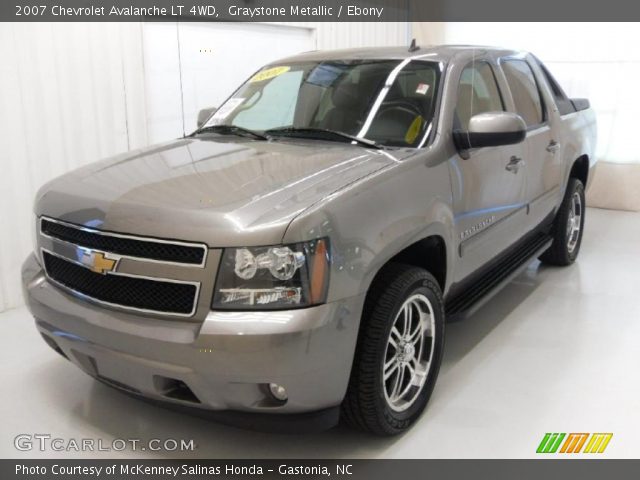 2007 Chevrolet Avalanche LT 4WD in Graystone Metallic