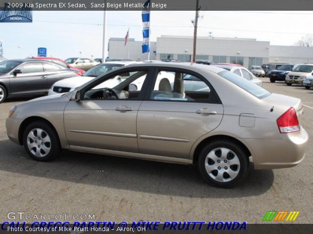 2009 Kia Spectra EX Sedan in Sand Beige Metallic