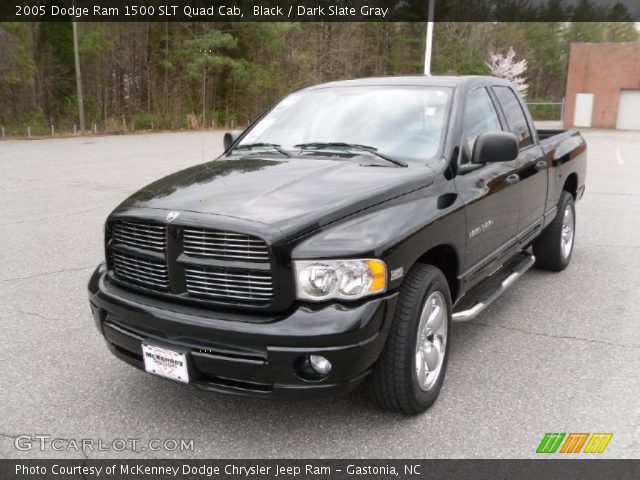 2005 Dodge Ram 1500 SLT Quad Cab in Black