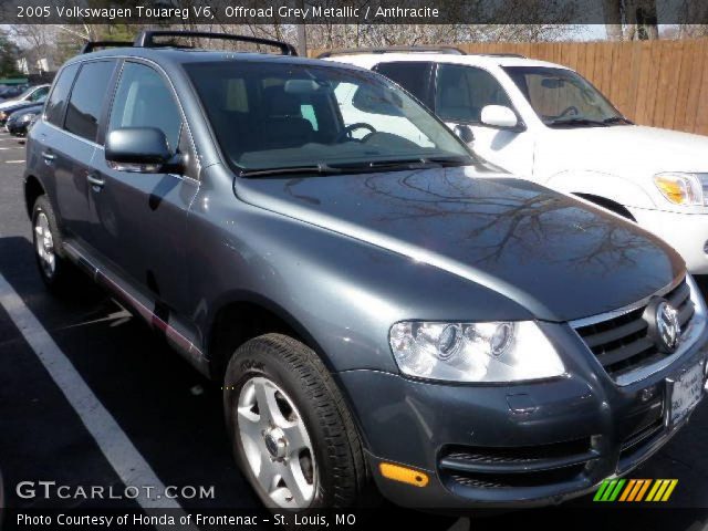 2005 Volkswagen Touareg V6 in Offroad Grey Metallic