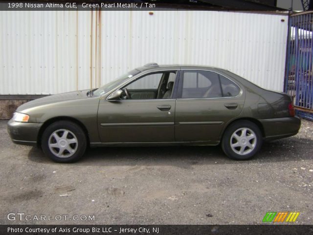 1998 Nissan Altima GLE in Green Pearl Metallic