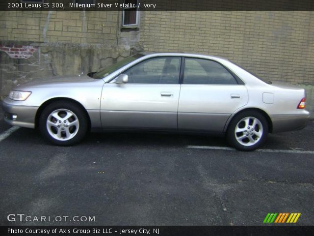 2001 Lexus ES 300 in Millenium Silver Metallic