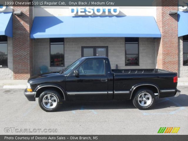 1999 Chevrolet S10 LS Regular Cab in Onyx Black