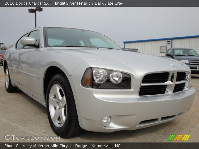 2010 Dodge Charger SXT in Bright Silver Metallic