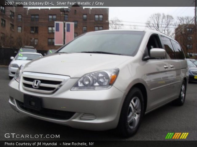 2007 Honda Odyssey EX-L in Silver Pearl Metallic