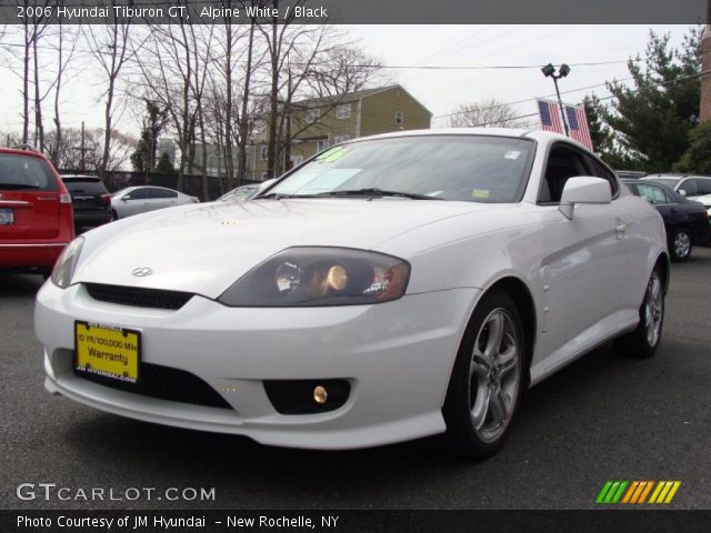 2006 Hyundai Tiburon GT in Alpine White