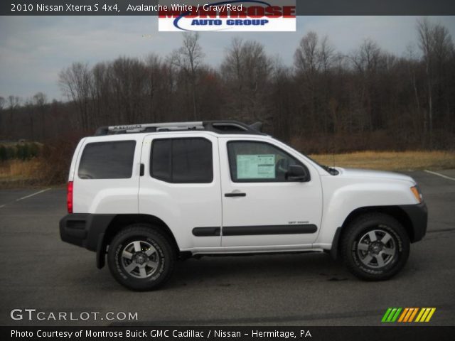 2010 Nissan Xterra S 4x4 in Avalanche White