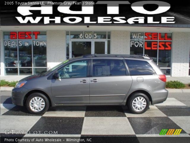 2005 Toyota Sienna LE in Phantom Gray Pearl