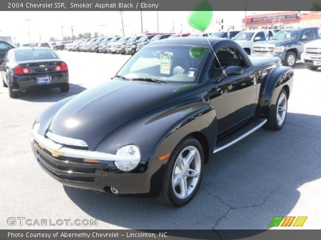 2004 Chevrolet SSR  in Smokin' Asphalt Black