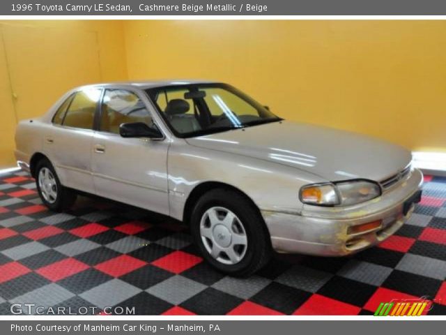 1996 Toyota Camry LE Sedan in Cashmere Beige Metallic