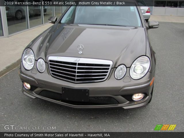 2009 Mercedes-Benz E 550 4Matic Sedan in Indium Grey Metallic